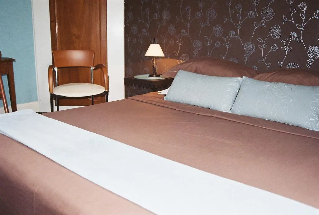 Hotel Le Relais De L'Armagnac Luppé-Violles 3*,