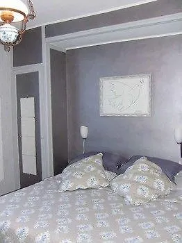 Hotel Le Relais De L'Armagnac Luppé-Violles 3*,  Francia
