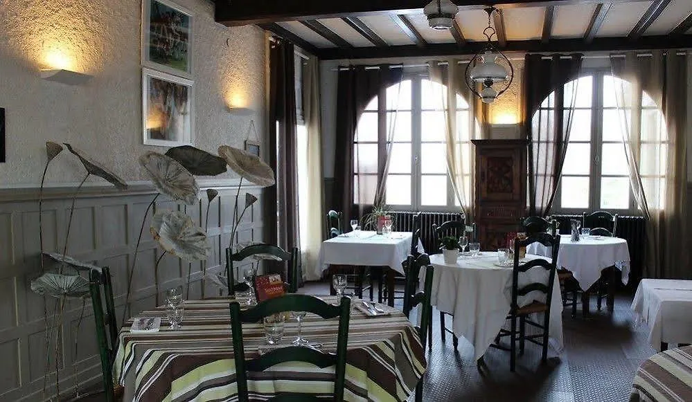 Hotel Le Relais De L'Armagnac Luppé-Violles 3*,